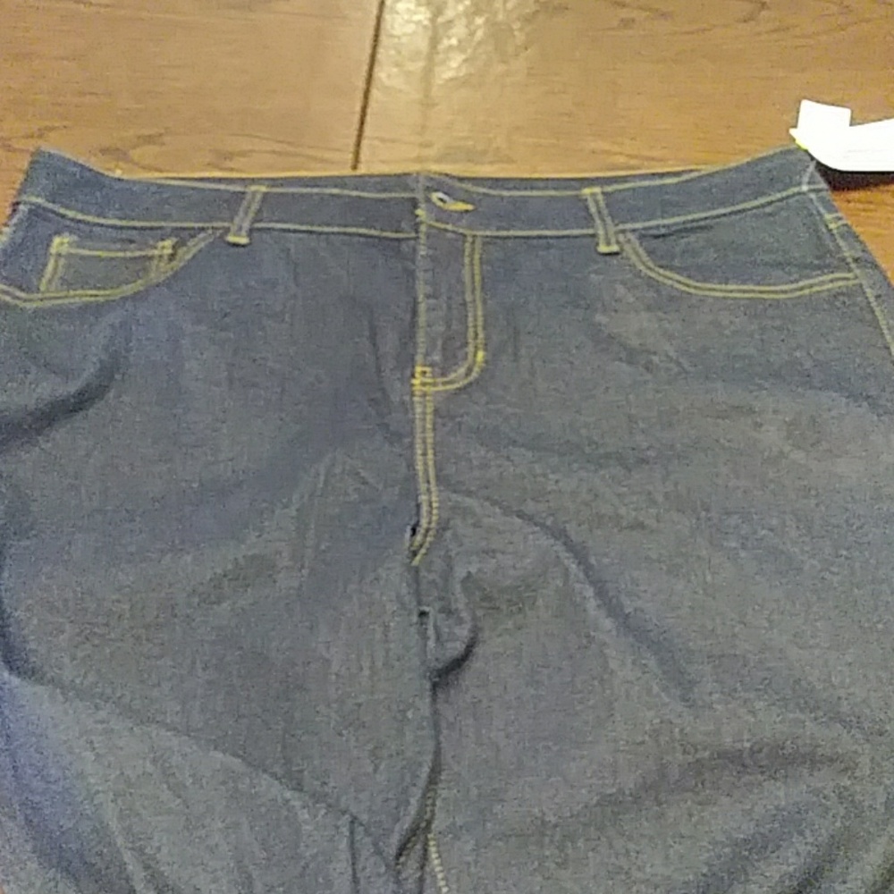 Bobbie Brooks jeans - Picture 2 of 5